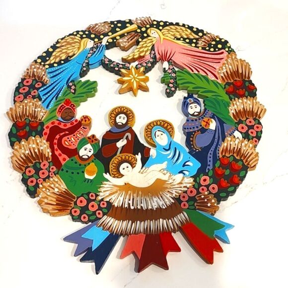 Hand Painted Wooden Nativity Scene Hanging Wreath Vintage - Picture 1 of 10